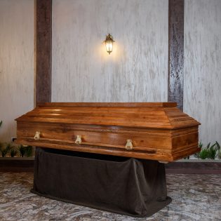 SANDUK AMER HRAST ITALIJA