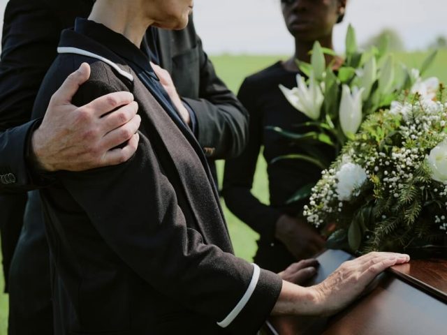 Prenošenje posmrtnih ostataka (ekshumacija) – kada i kako se radi