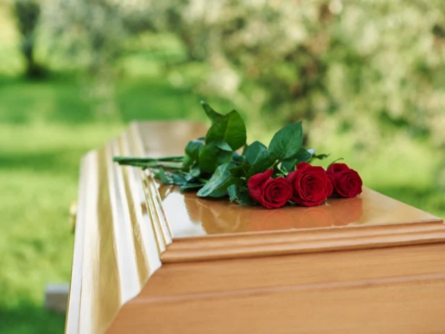 Šta raditi kada osoba premine kod kuće? Vodič korak po korak